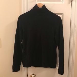 Black cashmere turtleneck